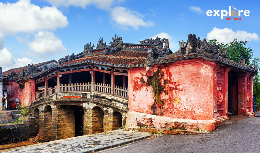 Japanese-Covered-Bridge-Chan-May-Port-Shore-Excursion-to-Hoi-An