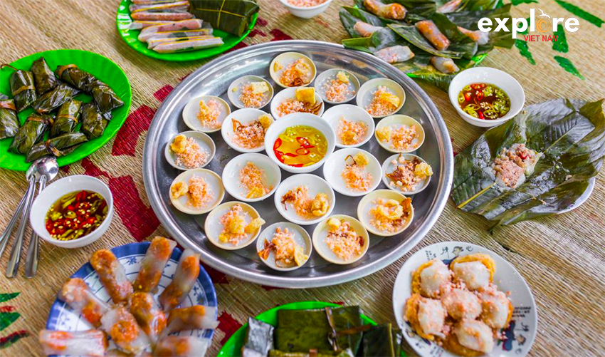 chan-may-port-shore-excursion-hue-cakes
